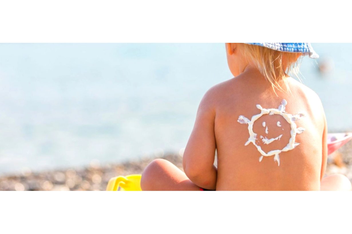 Prodotti per la cura della pelle del bambino in estate: come proteggere la pelle dal sole e dall'acqua di mare o piscina.