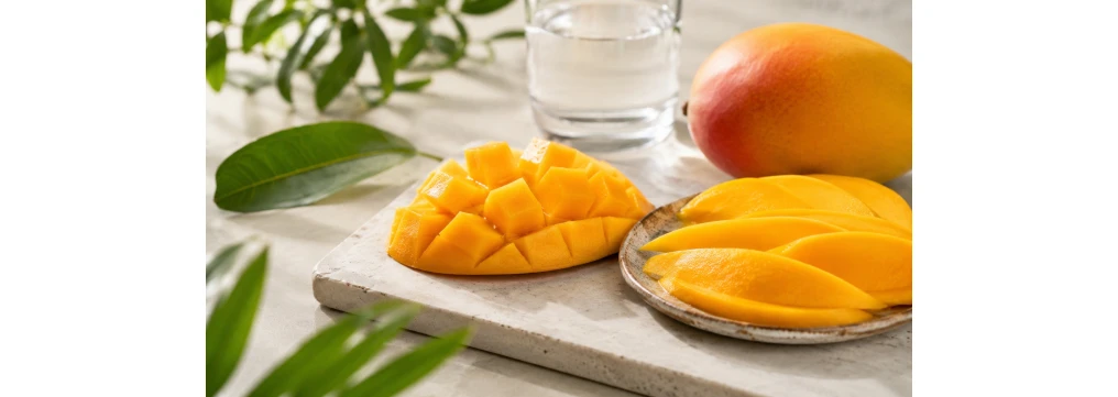 Mango: benefici, proprietà, calorie, colesterolo alto e controindicazioni Mango: benefici, proprietà, calorie, colesterolo alto e controindicazioni