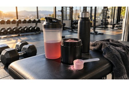Pre-workout: a cosa serve, cosa contiene, quando prenderlo e come prepararlo