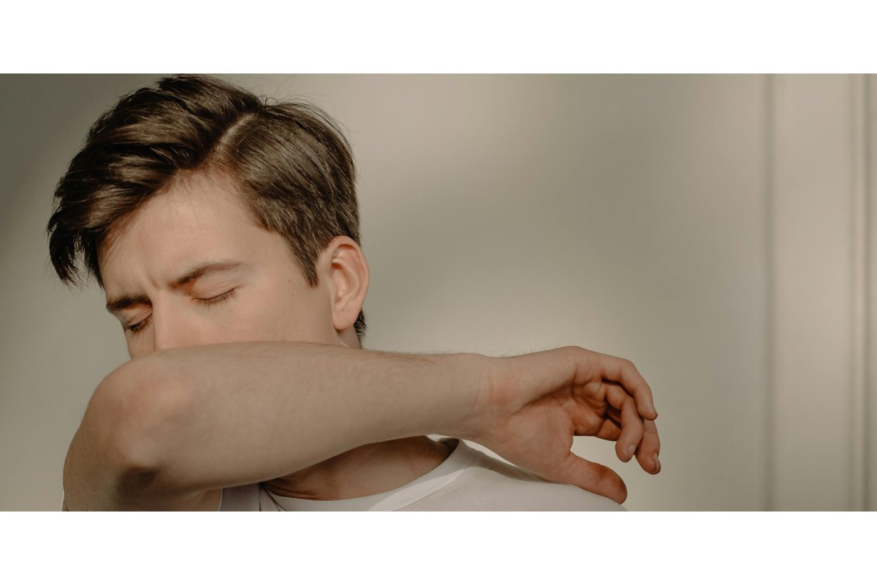 Come Riconoscere e Trattare la Tosse Allergica: Guida Completa Come Riconoscere e Trattare la Tosse Allergica: Guida Completa