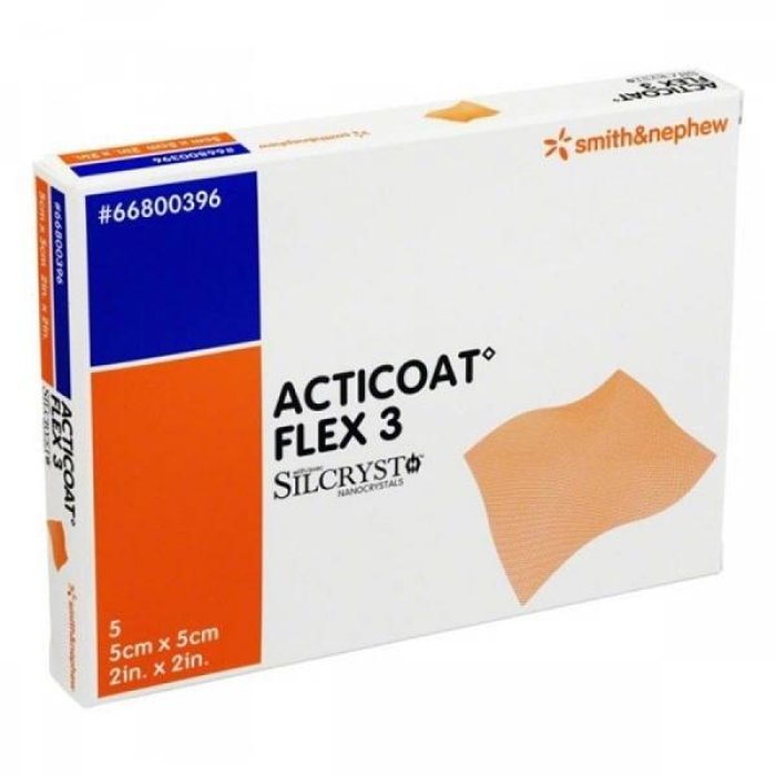 Acticoat Flex 3 medicazione avanzata antimicrobica all’argento 5 x 5 centimetri confezione 5 pezzi per trattamento ferite e piaghe Acticoat Flex 3 medicazione avanzata antimicrobica all’argento 5 x 5 centimetri confezione 5 pezzi per trattamento ferite e piaghe