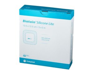 Biatain Sil Lite adesiva 12,5 x 12,5 cm medicazione in schiuma con silicone morbido
