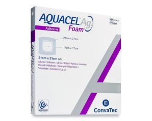 Aquacel Foam con Argento Medicazione in Schiuma Adesiva 21 x 21 cm Confezione da 5 Pezzi