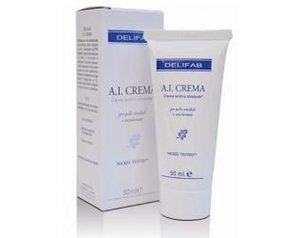 Delifab Ripara 100 ml - crema riparatrice lenitiva per pelli secche e screpolate