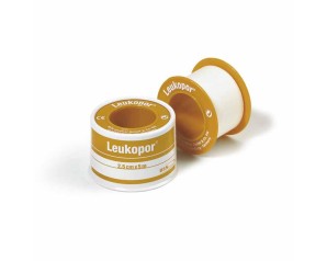 Essity  Linea Medicazioni Specializzate Leukopor Cerotto in Rocchetto 2,5 x 500 cm