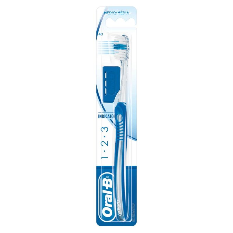 Oral B Indicator Spazzolino Medio 40 Oral B Indicator Spazzolino Medio 40
