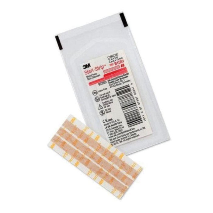 3M Steri Strip Nastro per sutura cutanea rinforzato 6 strisce 3M Steri Strip Nastro per sutura cutanea rinforzato 6 strisce